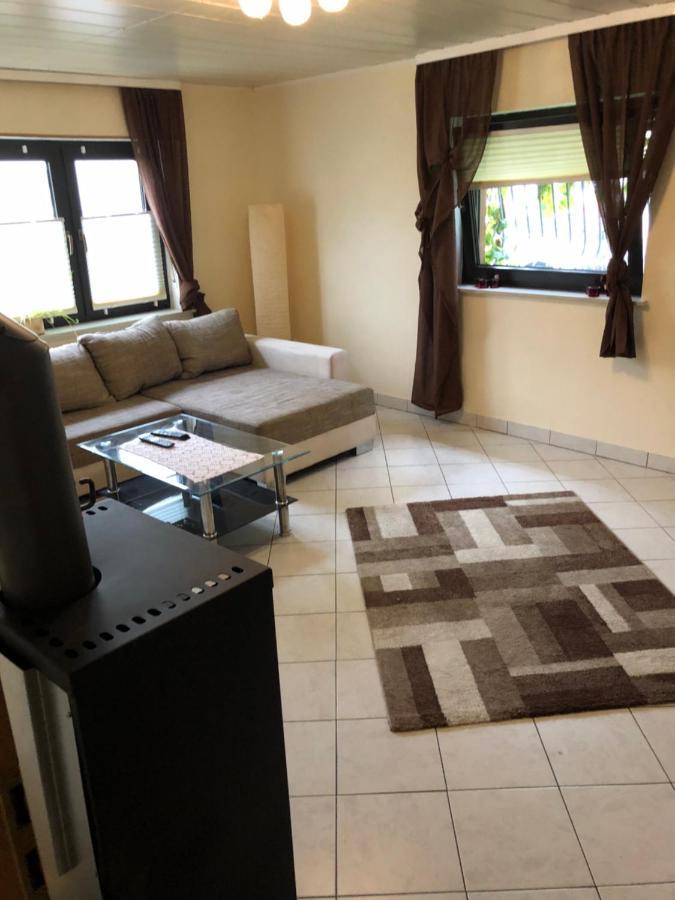Monteurwohnung - Ferienwohnung Naehe Limburg An Der Lahn Flacht Екстер'єр фото